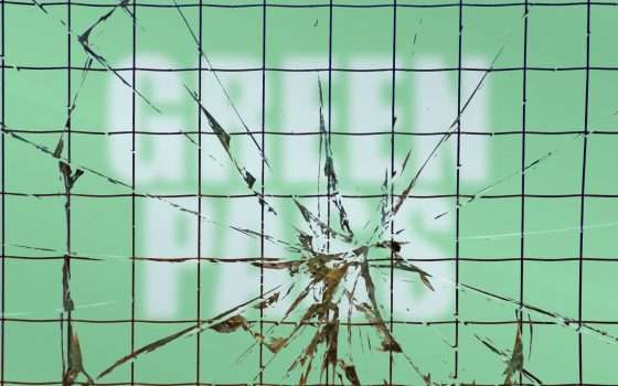 Tecnologia e piazza negli scontri sul Green Pass