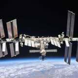 Missile russo distrugge un satellite, pericolo per la ISS