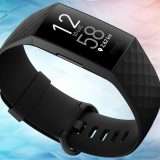 Fitbit Charge 4: la smart band al top vicina al suo minimo storico