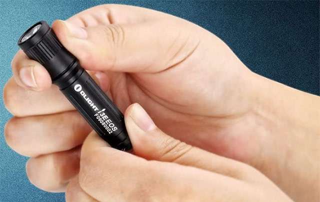 La torcia portachiavi Olight i3E EOS