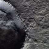 ESA, da ExoMars le immagini di un immenso cratere su Marte