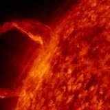 NASA cattura in foto un brillamento del Sole