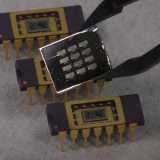 Ventiduenne realizza un chip nel suo garage