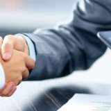 Gli italiani non vanno più in banca: online è meglio