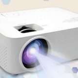 Mini Proiettore Yuhear: 100 pollici a meno di 60 euro!