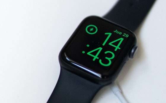 Apple Watch: risolto il bug con i caricatori terzi