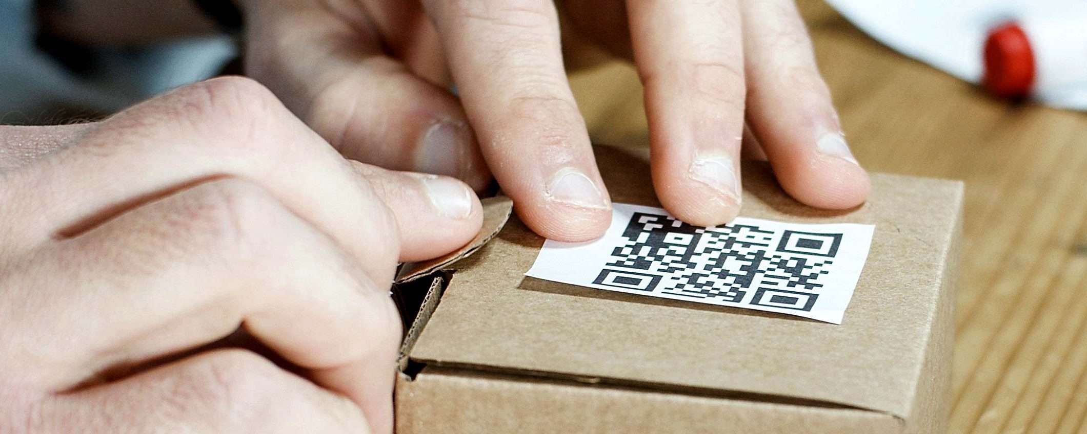 Codici QR per rubare soldi: l'avviso dell'FBI