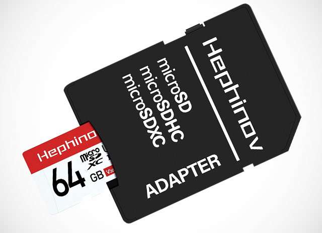La scheda microSD da 64 GB di Hephinov con adattatore SD
