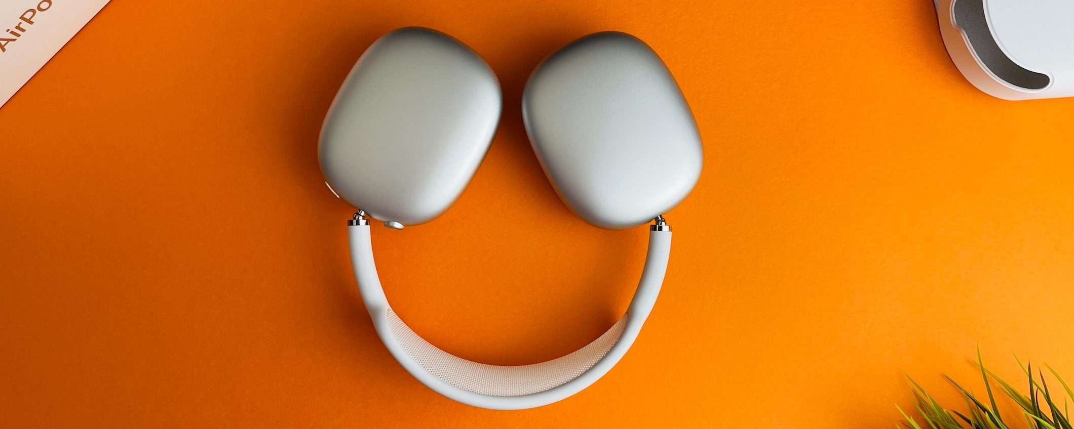 AirPods Max 2: controlli touch per Siri e musica