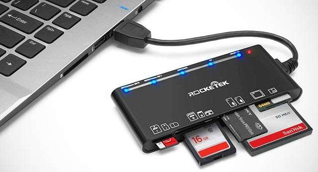 Il lettore di schede 7-in-1 di Rocketek