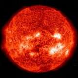 Sole: 17 brillamenti partiti da una singola zona