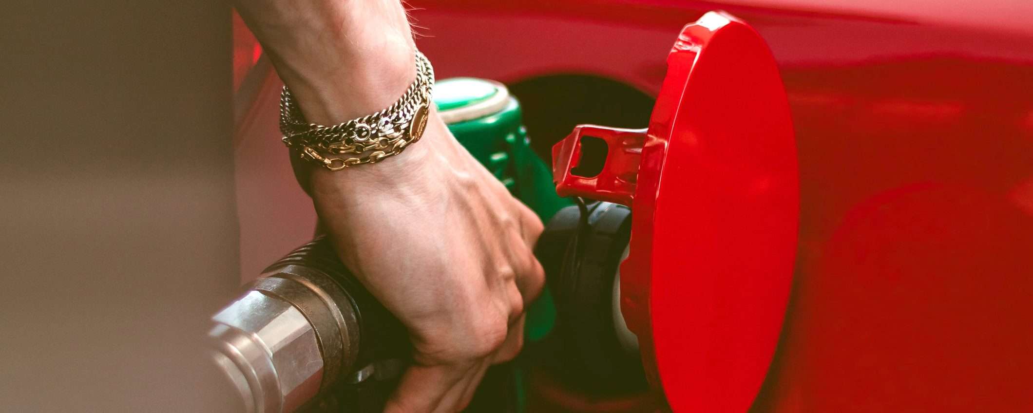 Benzina, gasolio e GPL: prezzi di nuovo in aumento