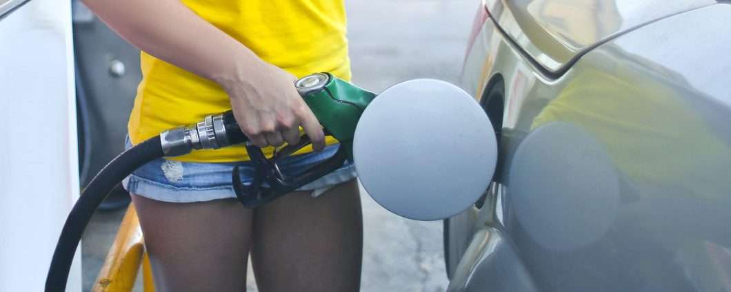 Benzina e gasolio: esteso il taglio delle accise