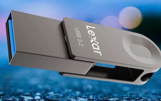 Chiavetta USB doppia, 32 GB di spazio e INDISTRUTTIBILE a soli 8€