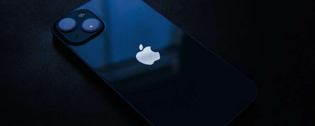 iPhone 16 con Face ID sotto il display, altre conferme