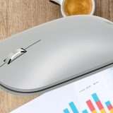 Microsoft Surface Mouse: non te lo aspetti, ma a questo prezzo LO VUOI