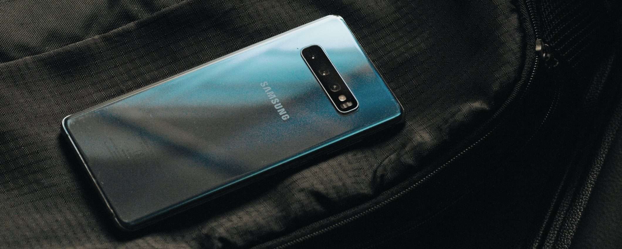 Samsung, accusata di ridurre le prestazioni di 10.000 app