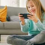 FamiSafe, l'app per monitorare i bimbi sul web: sconto del 20%