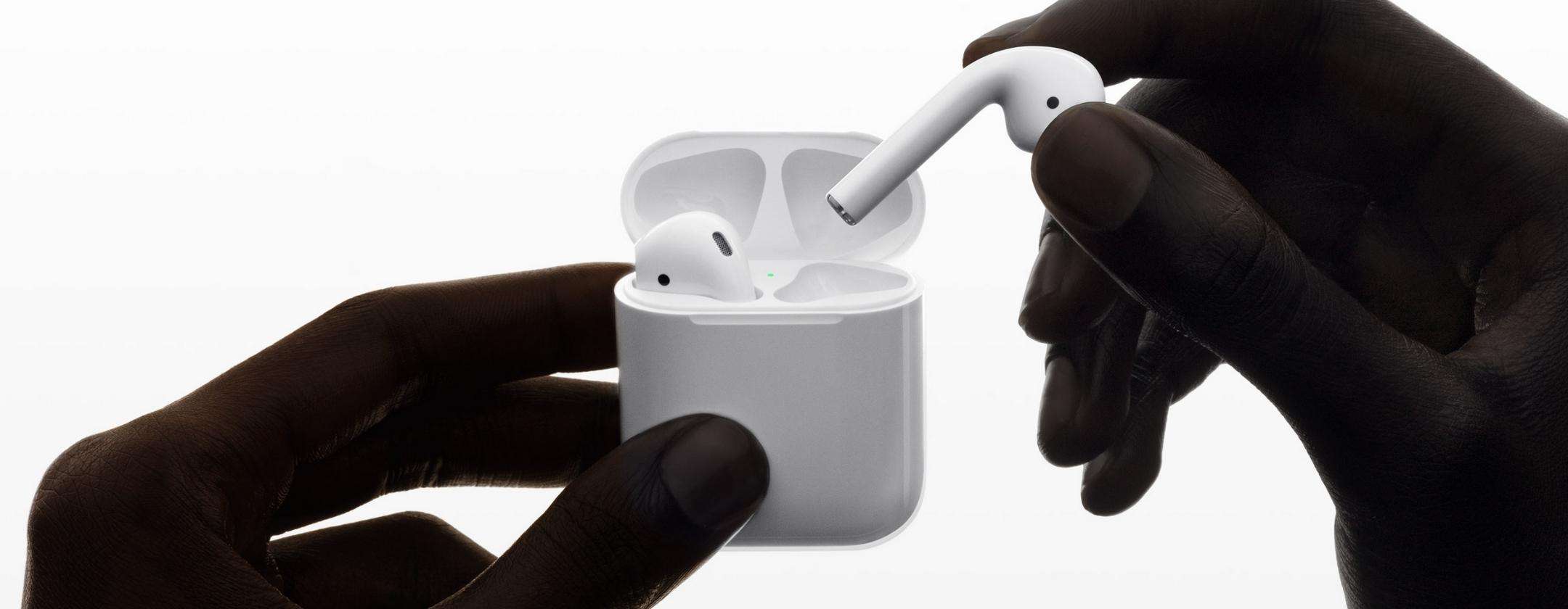 Apple AirPods a un prezzo da sogno su Amazon, ma ancora per poco
