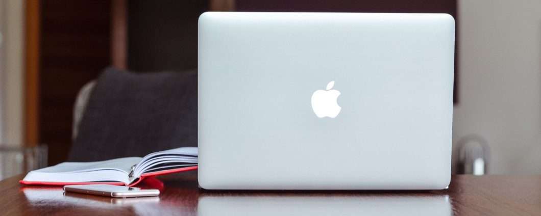 Trimestrale Apple: bene gli iPhone, male i Mac