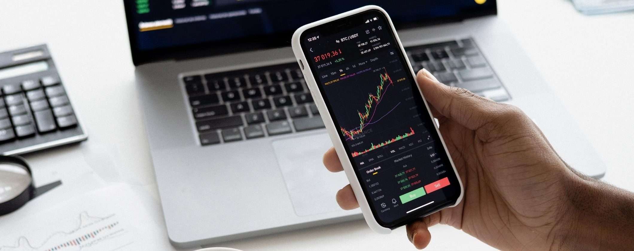 Crypto: Bullish.com licenzia dei dipendenti, guida alla scelta dell'exchange