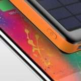 Ricarica solare: in spiaggia si fa così (e bastano 28€)