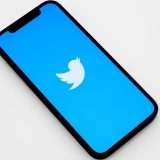 Twitter: abbonati Blue possono scrivere post fino 10.000 caratteri