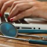 Facebook usa dati sanitari per mostrare inserzioni