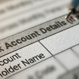 Come abbinare un POS mobile e un conto aziendale multivaluta gratuito