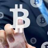 Un'altra banca adotta Bitcoin: è il momento di acquistare la crypto