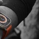 Apple Watch Ultra e Series 8 hanno un problema al microfono