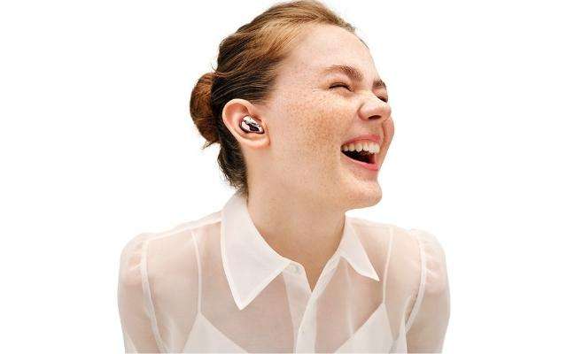 samsung-galaxy-buds-live-ergonomiche