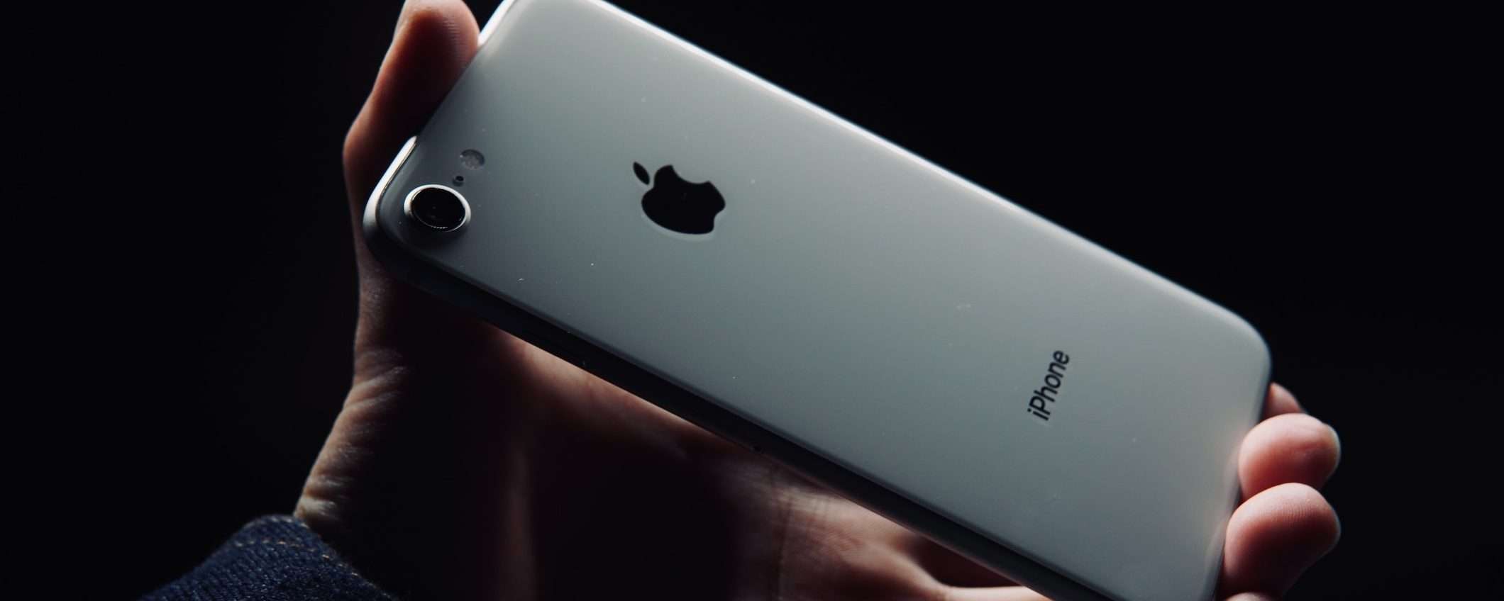 Apple rilascia iOS 15.7, l'update alternativo a iOS 16