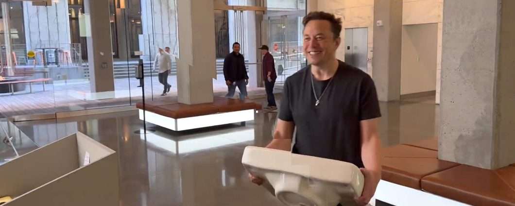 Elon Musk compra Twitter e ci porta un lavello