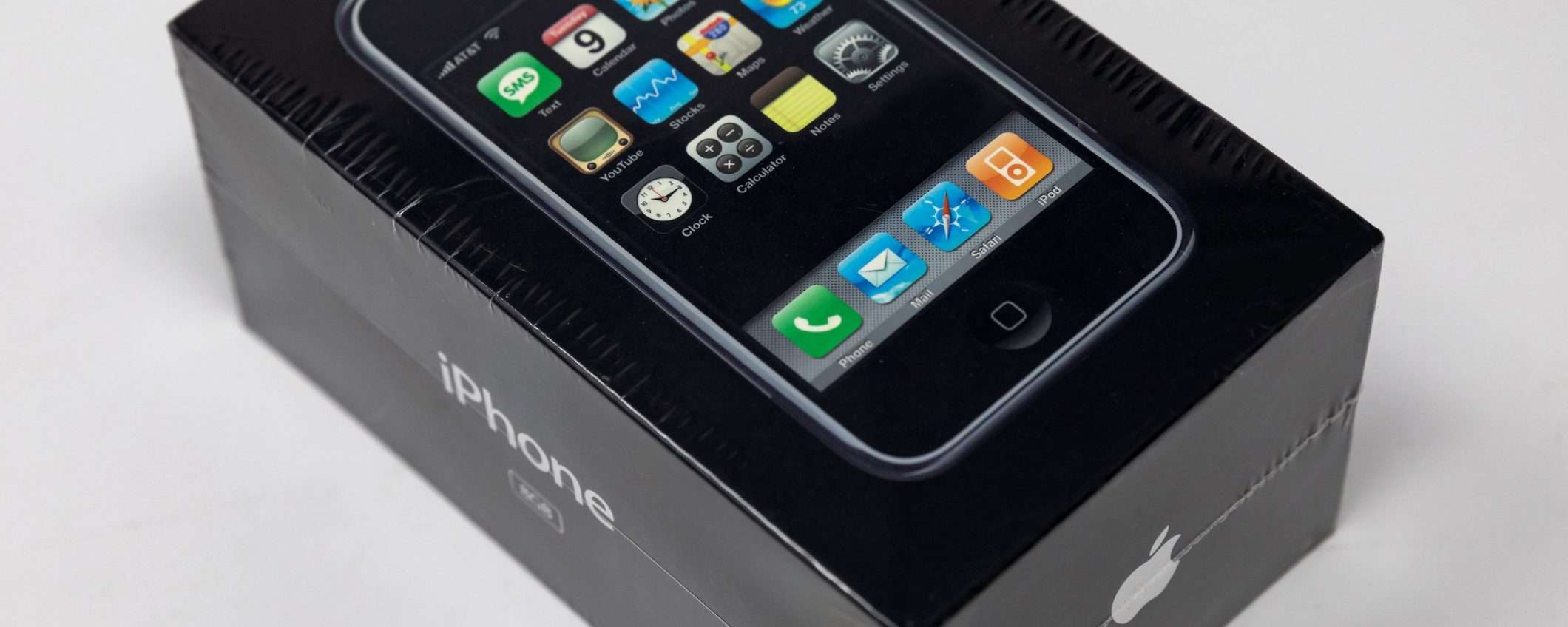 Un iPhone 2G è stato venduto all'asta per 40.000 dollari