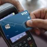 Cambiare carta e conto a dicembre conviene, ecco con chi