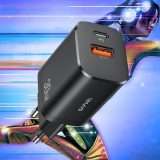 Caricabatterie 30W potente e versatile a soli 7€: acquistalo subito