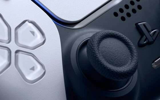 DualSense PS5: il prezzo crolla al minimo storico