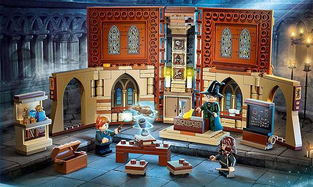 Il set LEGO 76382 Harry Potter: Lezione di Trasfigurazione a Hogwarts