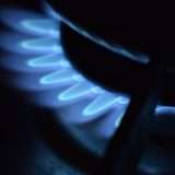 Elettricità e gas: sì agli aumenti per contratti scaduti