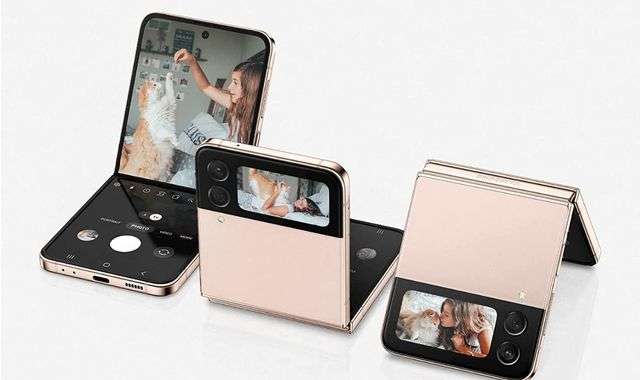 Samsung Galaxy Z Flip4 sconto Natale