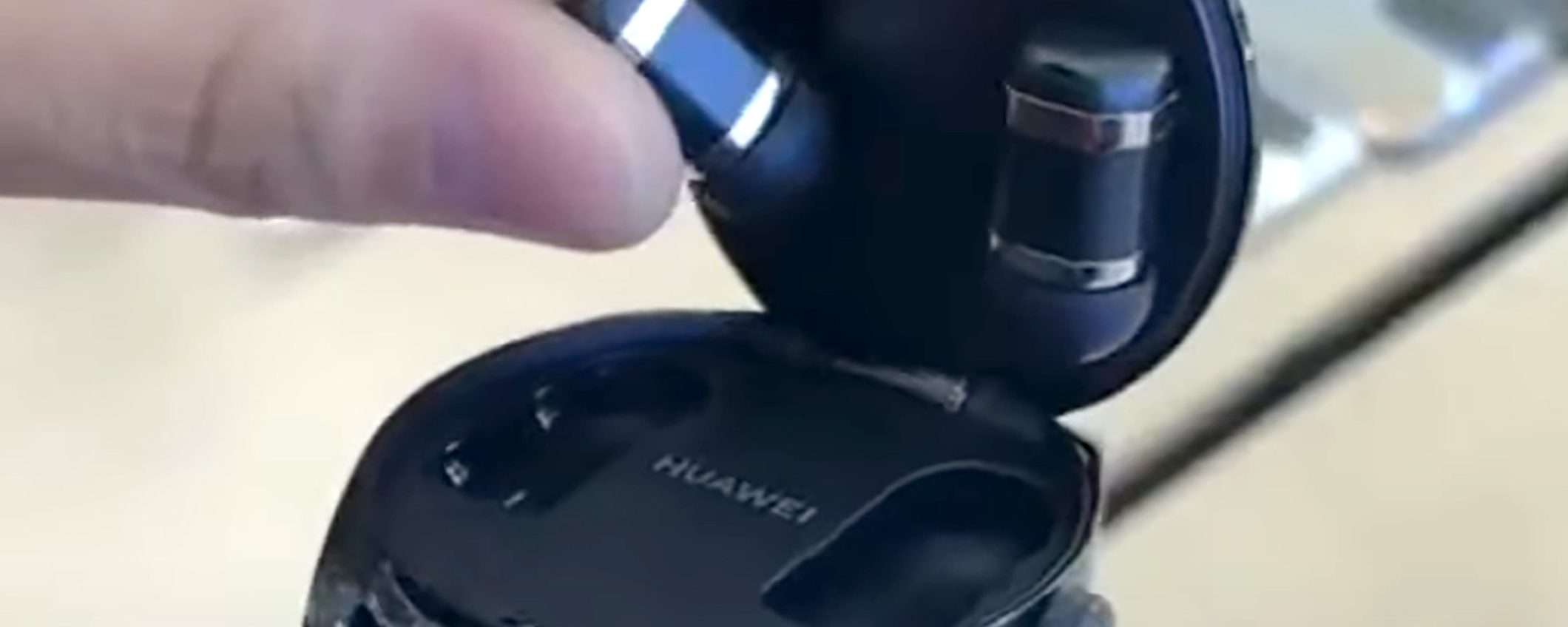 HUAWEI Watch Buds: gli auricolari nello smartwatch