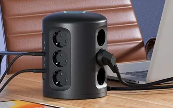 Multipresa verticale 18 in 1: non le manca niente e la paghi POCHISSIMO