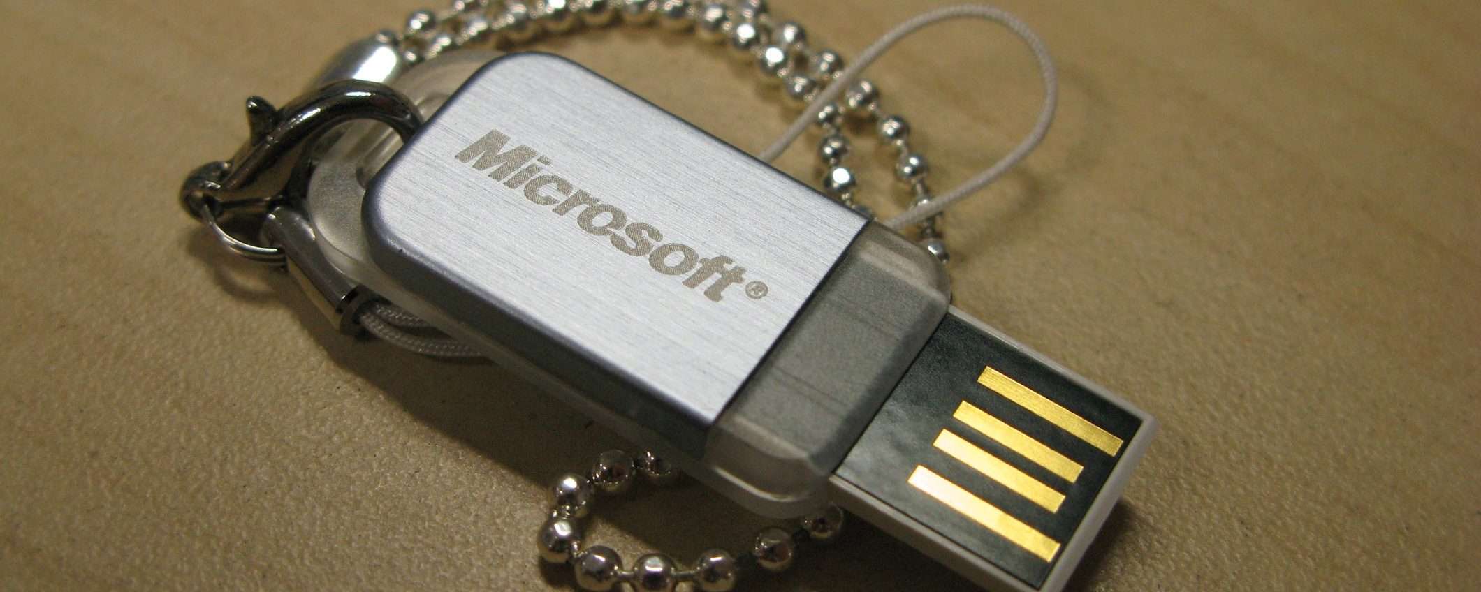 Microsoft sta regalando chiavette USB agli utenti