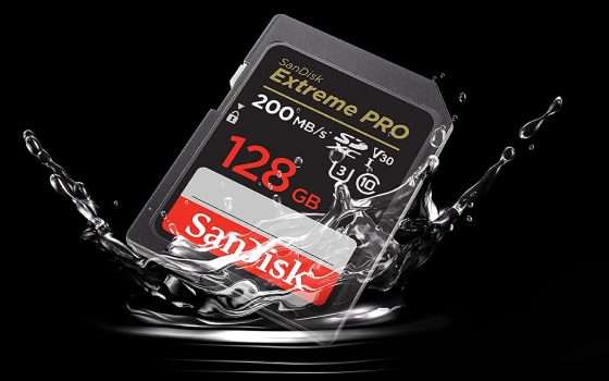 SDXC SanDisk Extreme Pro 128GB + RescuePRO Deluxe: prezzo ASSURDO su Amazon