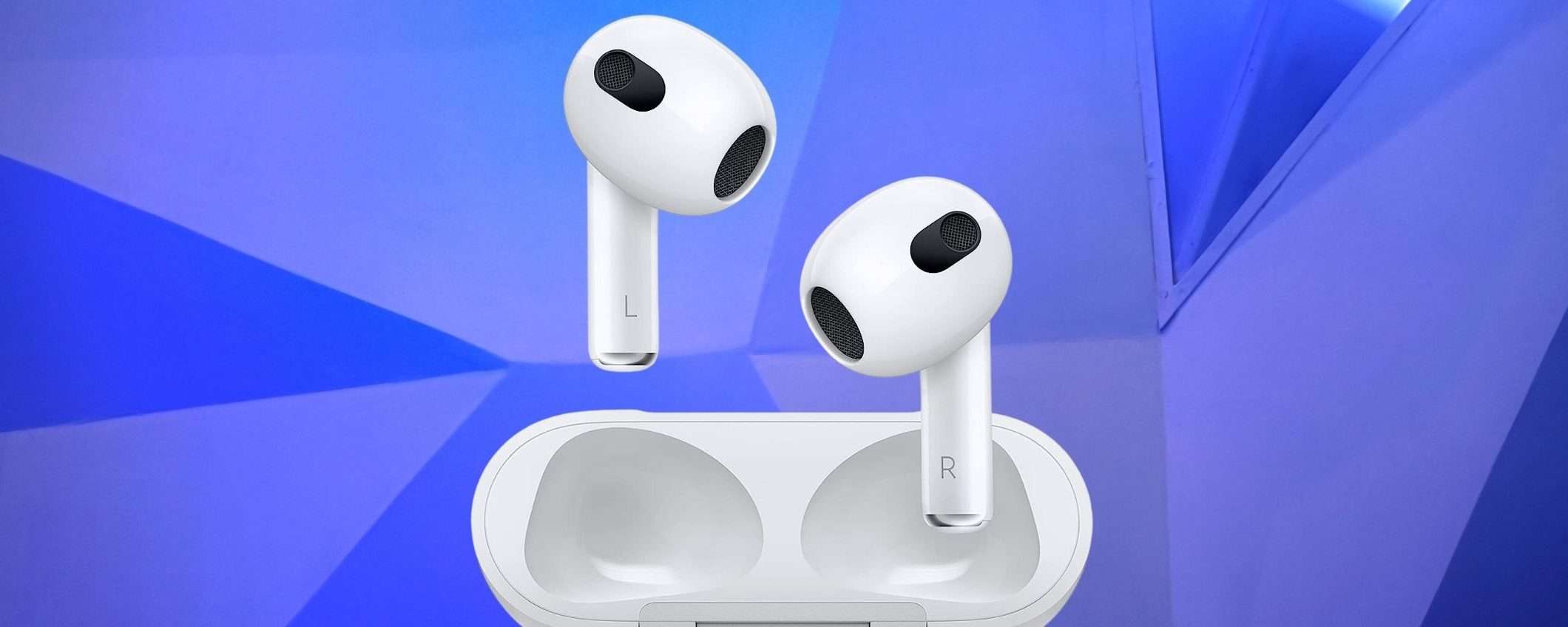 Apple AirPods (terza generazione): torna il MINIMO STORICO su Amazon