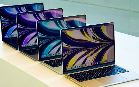 MacBook Air: nuovo modello con display OLED da 13,4 pollici?