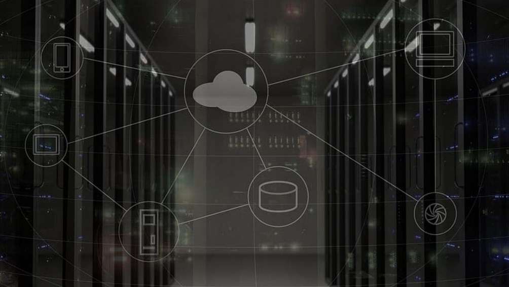 Cloud Server: cos'è, come sceglierlo e i vantaggi per le aziende