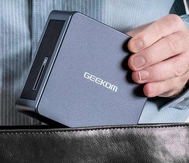 GEEKOM IT11: il design del Mini PC