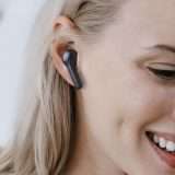 Con questi auricolari bluetooth hai 40 ore di ascolto: il prezzo? 29,99€